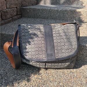 Vintage Coach Signature Black and Gray Patterned Shoulder Bag